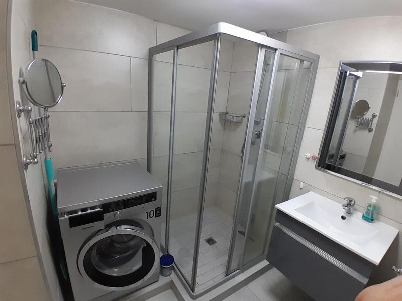 To Let 2 Bedroom Property for Rent in Sea Point Western Cape